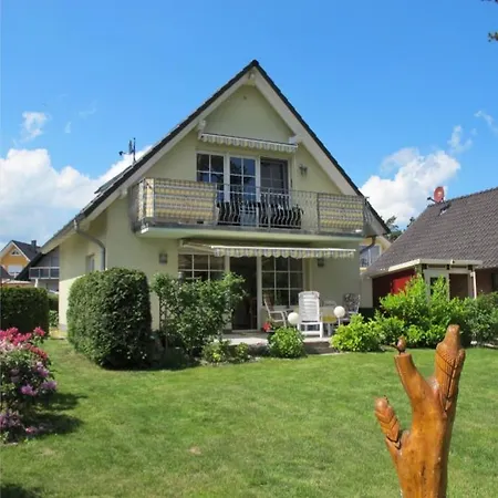 7 Eg - Charmante Ferienwohnung Mit Seeblick&schoenem Garten In Röbel An Der Müritz * Marienfelde